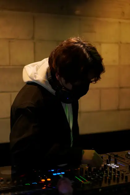 act1a. アーティスト写真 1