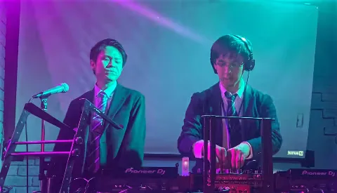 Jumping Tequila アーティスト写真 1